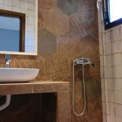 Отель Gyalos Beach Front Aparthotel Греция, Ситония - отзывы, цены и фото номеров - забронировать отель Gyalos Beach Front Aparthotel онлайн ванная фото 2