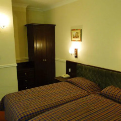 Hallam Hotel сейф в номере
