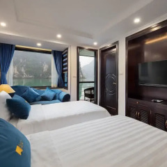 Отель Le Theatre Cruise сейф в номере