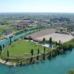 Отель Agriturismo La Penisola Италия, Лимена - отзывы, цены и фото номеров - забронировать отель Agriturismo La Penisola онлайн приотельная территория фото 2