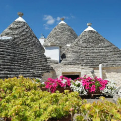 Отель Romantic Trulli Альберобелло