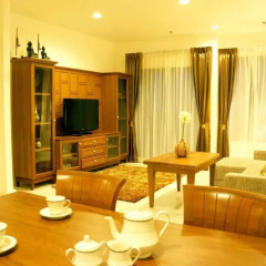 Отель Golden House Royal Maneeya Residence Бангкок комната для гостей