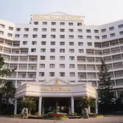 Royal Twins Palace Hotel вид на фасад фото 2