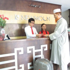 New Moon Hotel интерьер отеля