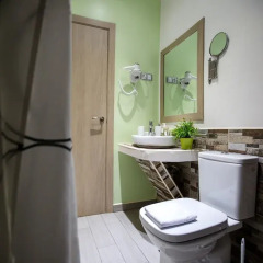 Отель Bloom Inn Madrid ванная фото 2