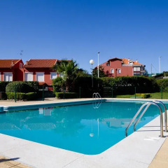 Отель Apartamentos Solamaza Испания, Арнуэро - отзывы, цены и фото номеров - забронировать отель Apartamentos Solamaza онлайн бассейн фото 2