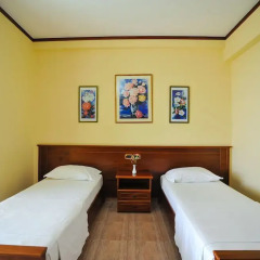 Iliria Internacional Hotel детские мероприятия