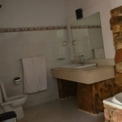 Отель Ella Jungle Inn ванная