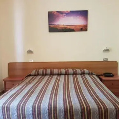 Отель Albergo Leonardo Кьянчиано Терме сейф в номере