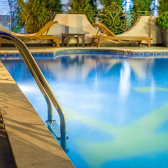 Отель Hillton Holiday бассейн