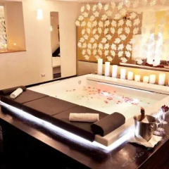 Ecstasy Hotel развлечения