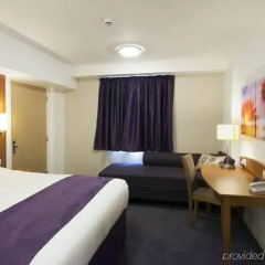 Отель Premier Inn Manchester City Centre - Portland Street Великобритания, Манчестер - отзывы, цены и фото номеров - забронировать отель Premier Inn Manchester City Centre - Portland Street онлайн комната для гостей фото 4