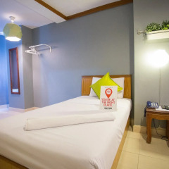 Отель Nida Rooms Charoenrat Bangklo Boulevard At Howard Square Бангкок комната для гостей фото 3