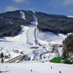 Гостиница 100 metriv vid vytyagu спортивное сооружение