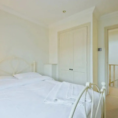 Апартаменты Vacation Apartments Hyde Park Лондон комната для гостей