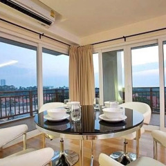 Апартаменты Emerald Palace Serviced Apartment Паттайя в номере фото 2