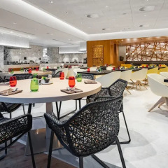Radisson Blu Hotel & Residence, Riyadh Diplomatic Quarters гостиничный бар