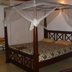 Отель Budde's Beach Restaurant & Guesthouse Хиккадува детские мероприятия