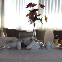 Burhaniye Merkez Otel Турция, Пелиткой - отзывы, цены и фото номеров - забронировать отель Burhaniye Merkez Otel онлайн помещение для мероприятий