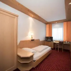 Hotel Gasthof Soller Исманинг комната для гостей фото 2