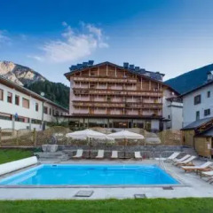 Hotel Posta Форни-ди-Сопра бассейн фото 3