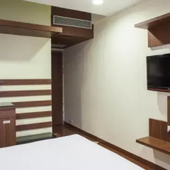 OYO 10392 Hotel Corbiz Tower удобства в номере
