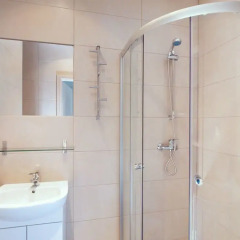 Отель 1 Night In Poznań - Wielka Apartments Польша, Познань - отзывы, цены и фото номеров - забронировать отель 1 Night In Poznań - Wielka Apartments онлайн ванная фото 2