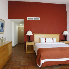 Отель Holiday Inn Puerto Vallarta комната для гостей фото 2
