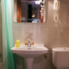 Отель Hostal Fuencarral Kryse ванная