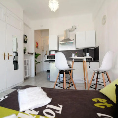 Апартаменты Studio Notre Dame - 5 Stars Holiday House комната для гостей фото 2