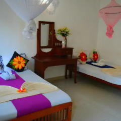 Отель Frangipani Motel Галле спа