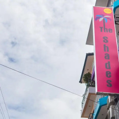 Отель The Shades Boutique Hotel Patong Phuket Таиланд, Патонг - отзывы, цены и фото номеров - забронировать отель The Shades Boutique Hotel Patong Phuket онлайн спортивное сооружение
