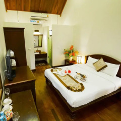 Отель Villa Chitchareune сейф в номере