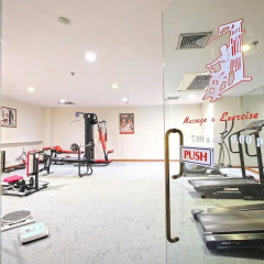 The Royal City Hotel фитнесс-зал фото 2