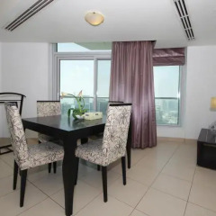 Отель Vacation Bay Downtown Stay Burj View в номере