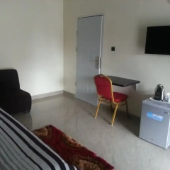 Отель Queen Idia Suites удобства в номере