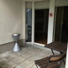 Отель Kn Kahtan Boarding House Мюнхен балкон