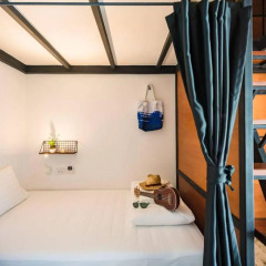 Отель Book a Bed Poshtel - Hostel Таиланд, Пхукет - отзывы, цены и фото номеров - забронировать отель Book a Bed Poshtel - Hostel онлайн комната для гостей фото 2