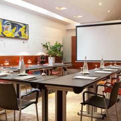 Отель Golden Tulip Opera De Noailles Франция, Париж - 1 отзыв об отеле, цены и фото номеров - забронировать отель Golden Tulip Opera De Noailles онлайн помещение для мероприятий