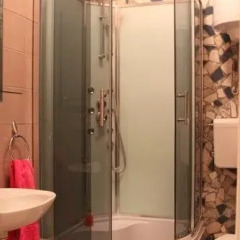 City Hostel Нови Сад ванная