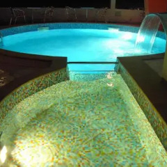 Fresh Family Hotel Равда бассейн