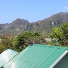 Отель Phi Phi Dusit Bungalow бассейн