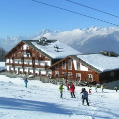 Отель Etoile De Neige Грессан спортивное сооружение