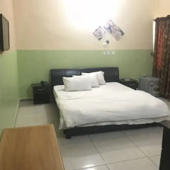 Отель Richmond Hills Suites Нигерия, Энугу - отзывы, цены и фото номеров - забронировать отель Richmond Hills Suites онлайн комната для гостей фото 5