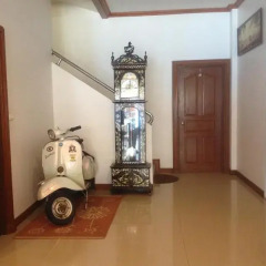 Отель Suksan Patong Place Guesthouse фитнесс-зал