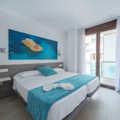 Отель Aparthotel Ferrer Skyline комната для гостей
