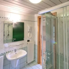 Отель Albergo Ristorante Da Tonino Италия, Реканати - отзывы, цены и фото номеров - забронировать отель Albergo Ristorante Da Tonino онлайн ванная фото 2