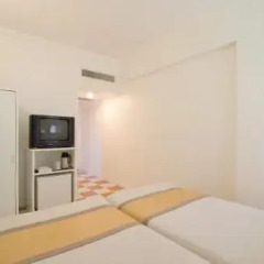 Ambassador City Jomtien Hotel Inn Wing сейф в номере