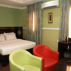 Carat 24 Business Hotel and Suites LTD комната для гостей фото 4