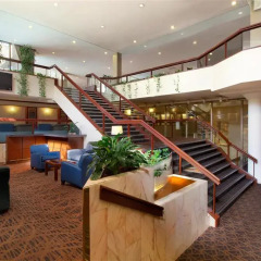 Отель Coast Plaza Hotel and Suites Канада, Ванкувер - отзывы, цены и фото номеров - забронировать отель Coast Plaza Hotel and Suites онлайн интерьер отеля фото 3